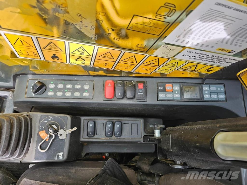 CAT M315F حفارات بعجل