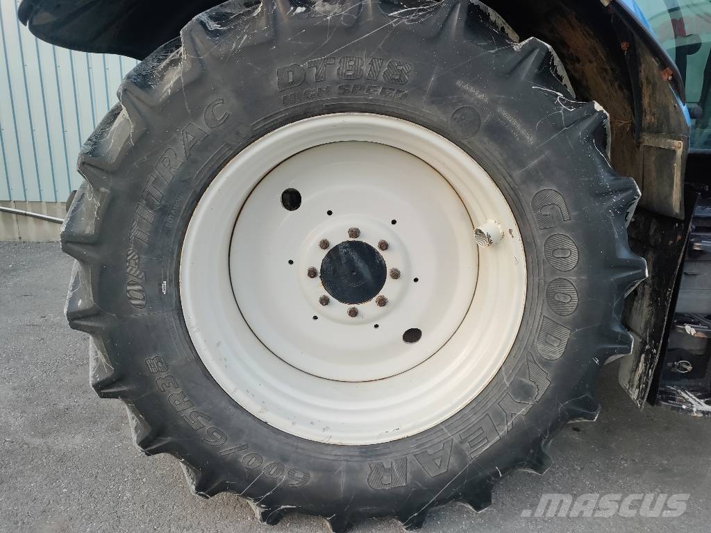 New Holland T 6.180 Трактори