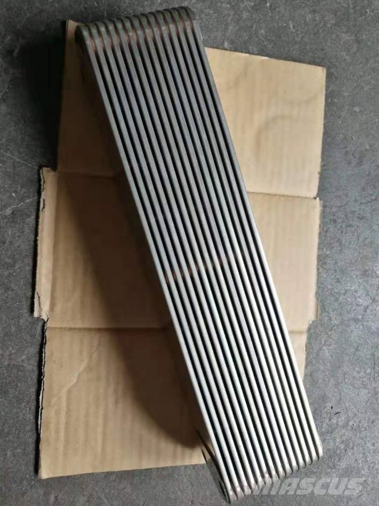 Cummins QSZ13 Core Cooler 2883224 Seal 4975215 Motorer