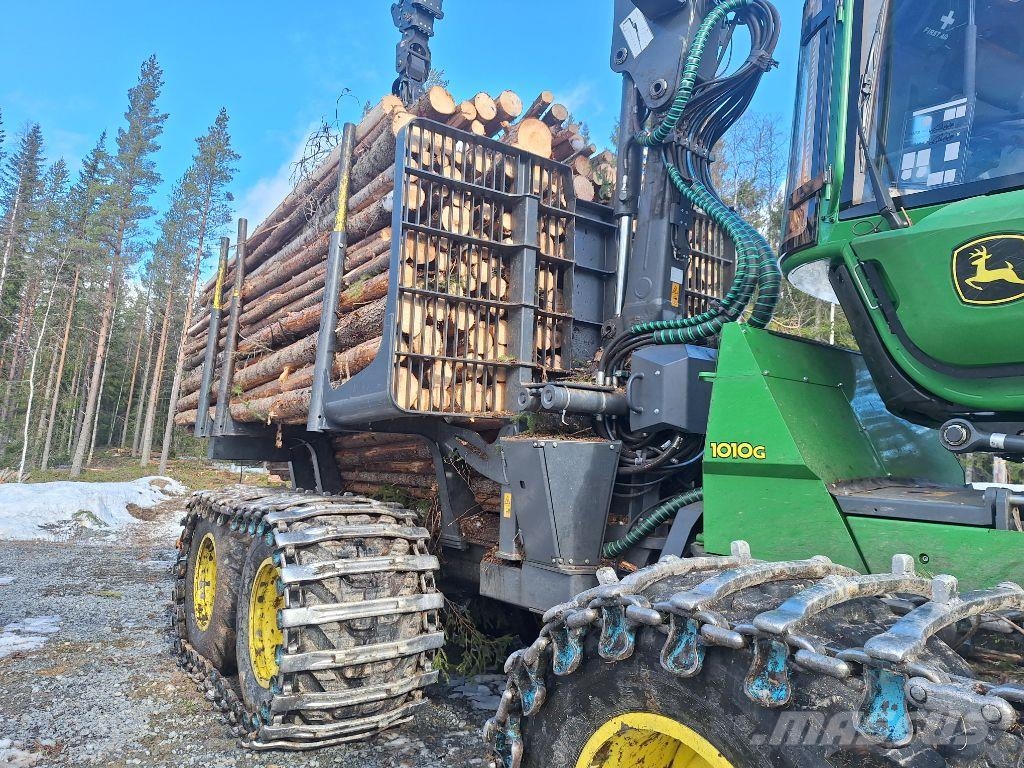 John Deere 1010G Skotare