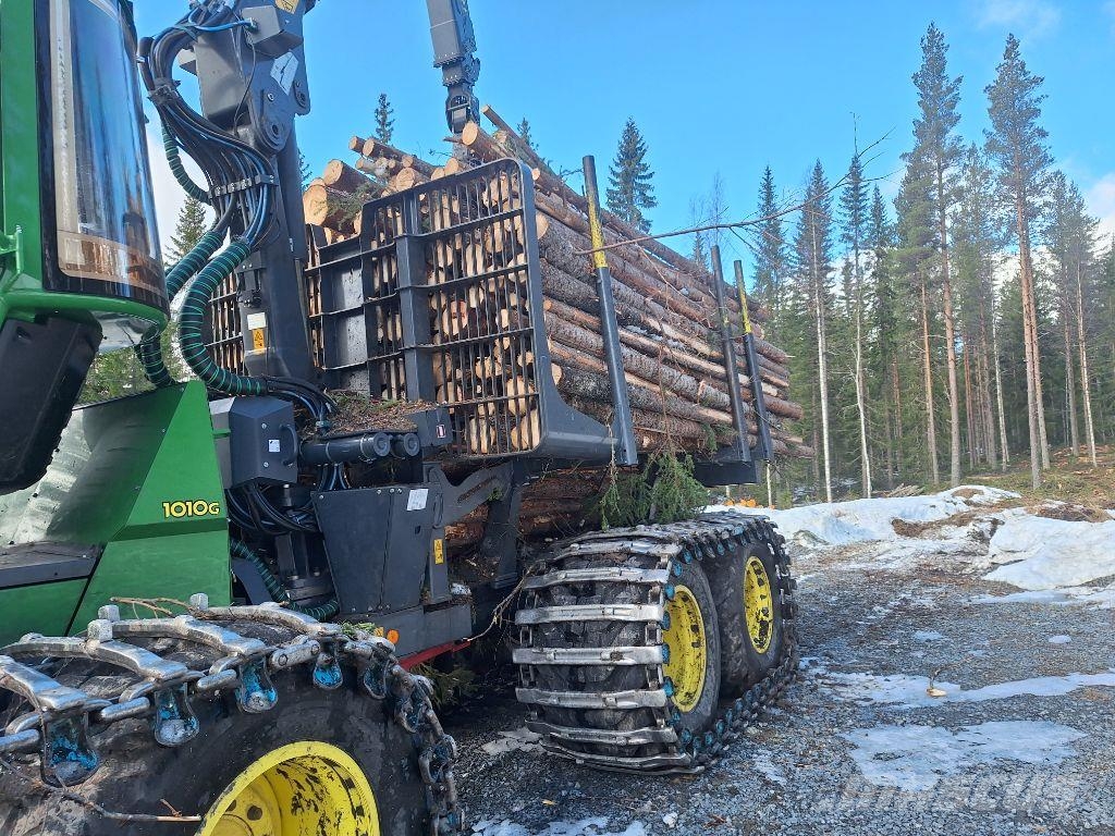 John Deere 1010G Skotare