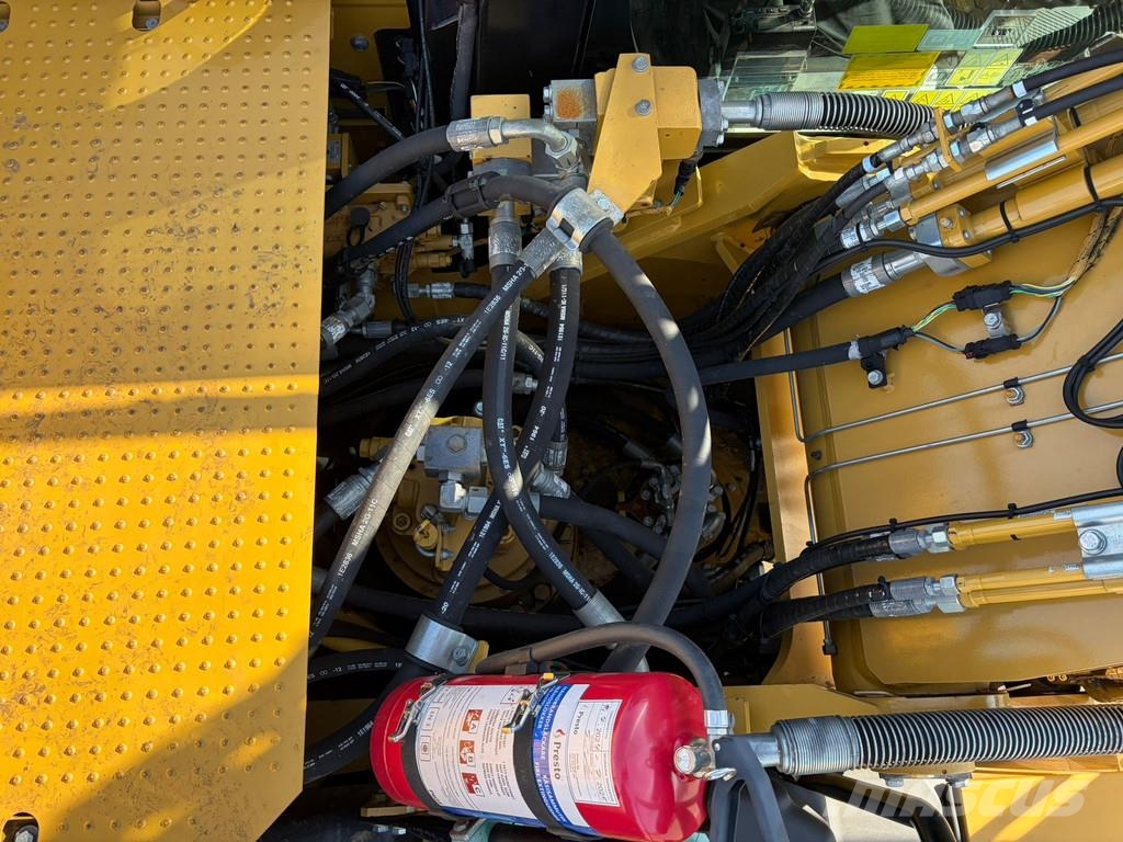 CAT 330 Bagri goseničarji