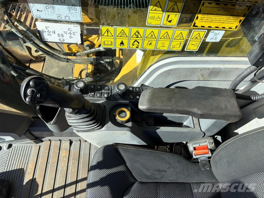 CAT 330 Bagri goseničarji