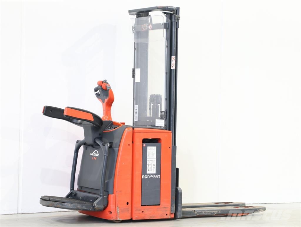 Linde L14AP/1173-00 معدات التكديس الجوالة