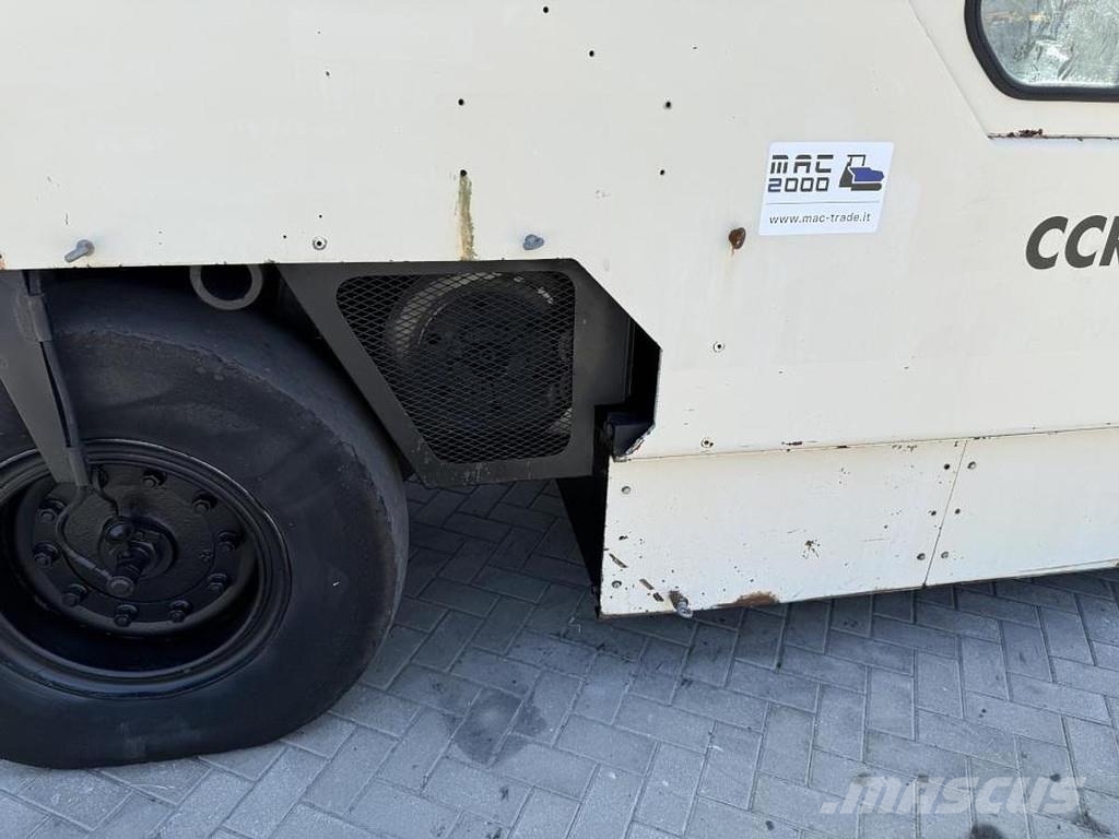 Corinsa CCR 1421 Pneumatic tired rollers
