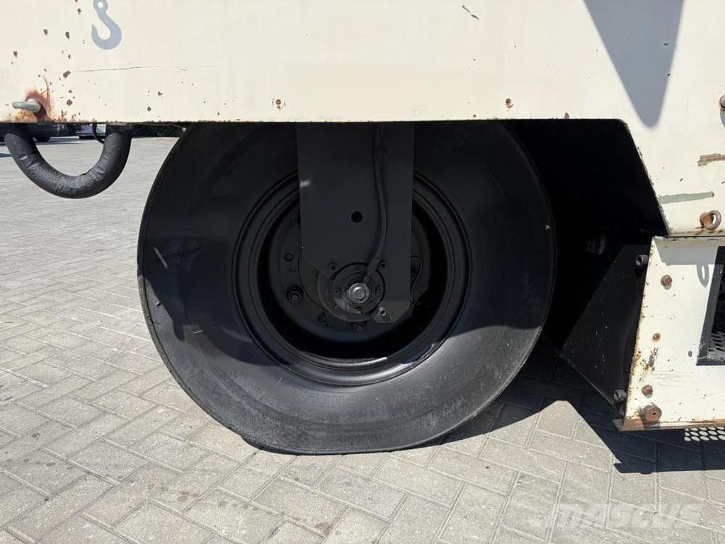 Corinsa CCR 1421 Pneumatic tired rollers