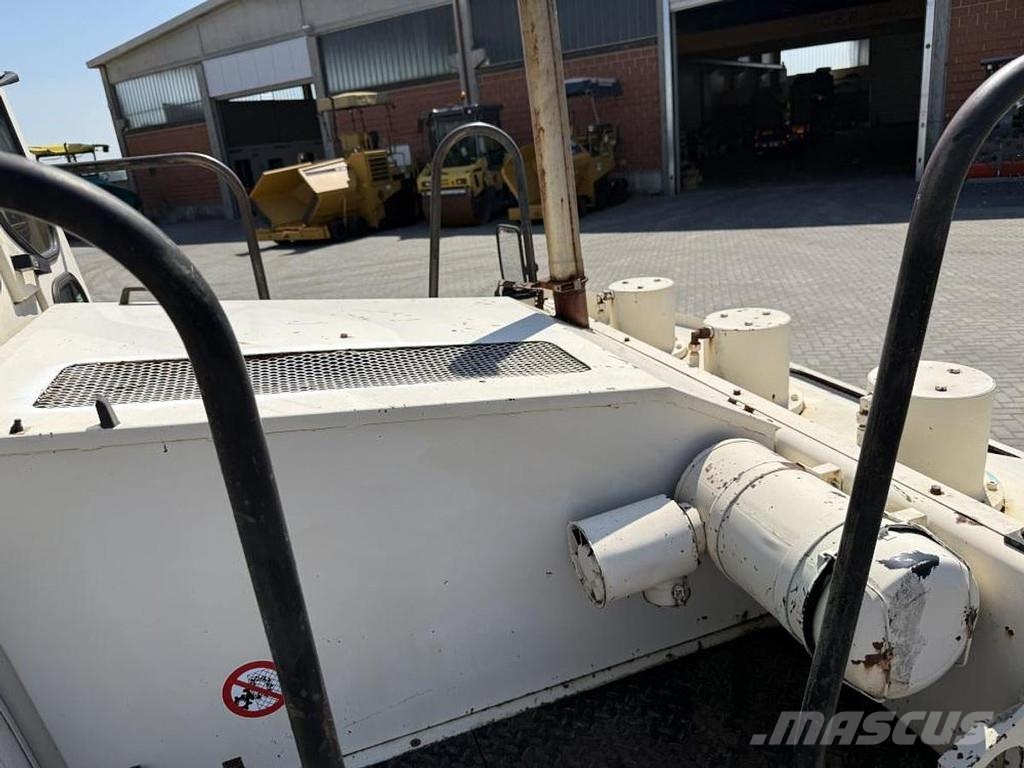 Corinsa CCR 1421 Pneumatic tired rollers