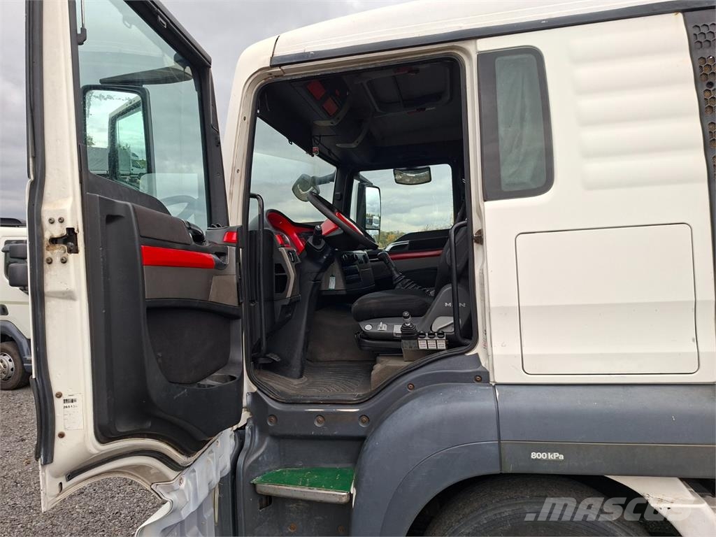 MAN TGA 26.440 6X4 BB Camion benne