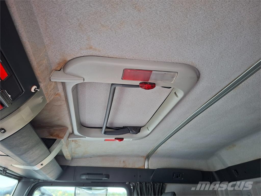 MAN TGA 26.440 6X4 BB Camion benne
