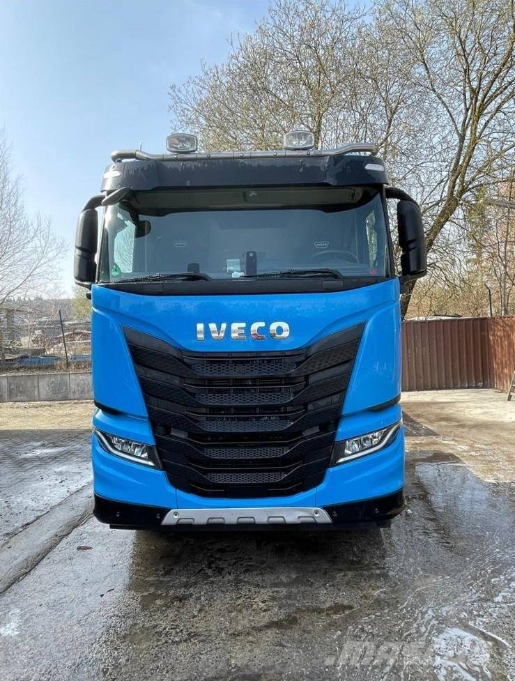 Iveco X-Way 570 車両運搬車、キャリアカー