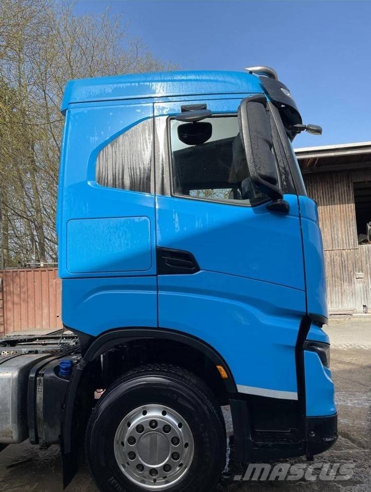 Iveco X-Way 570 車両運搬車、キャリアカー