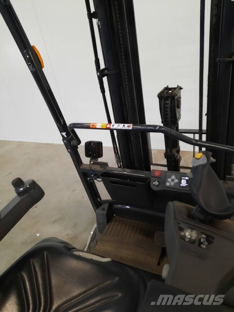 UniCarriers AS2N1L15Q バッテリーフォークリフト