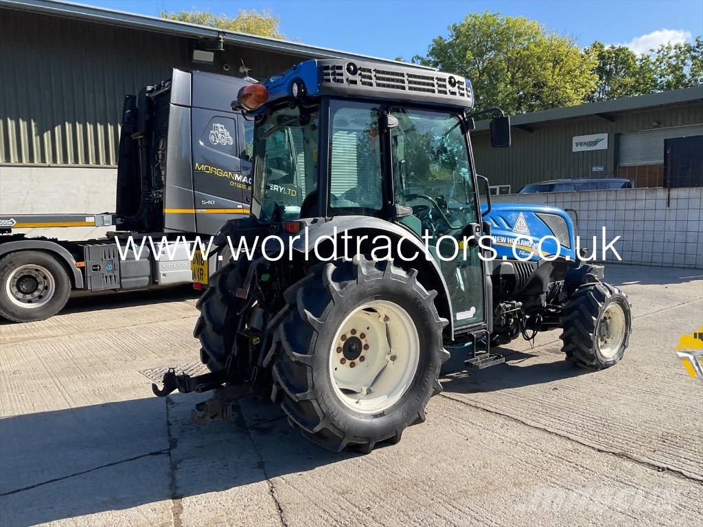 New Holland T 4.100 Tractors