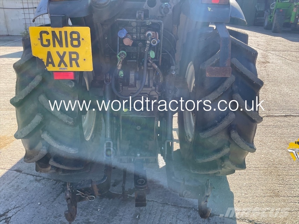 New Holland T 4.100 Tractors