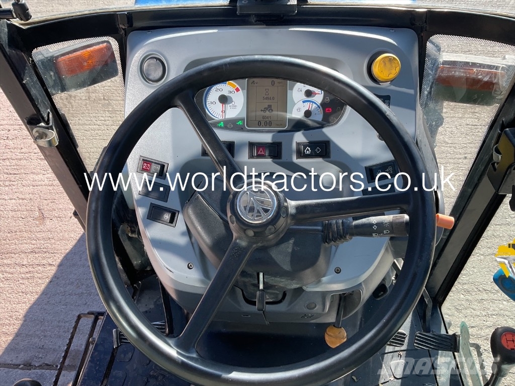 New Holland T 4.100 Tractors