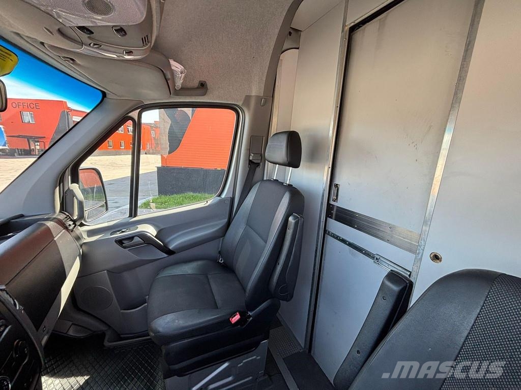 Mercedes-Benz Sprinter 519 CDI 4x4 Versalift ETM-38-145-F المنصات الهوائية المثبتة على شاحنة