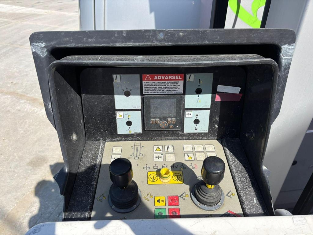 Mercedes-Benz Sprinter 519 CDI 4x4 Versalift ETM-38-145-F المنصات الهوائية المثبتة على شاحنة