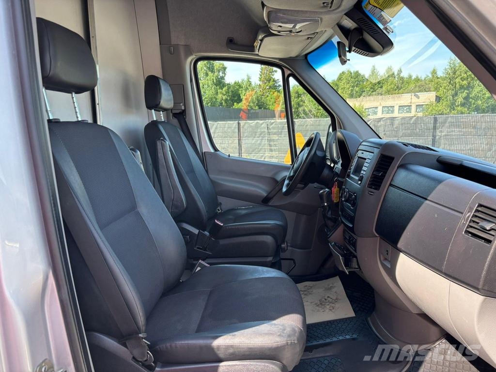 Mercedes-Benz Sprinter 519 CDI 4x4 Versalift ETM-38-145-F المنصات الهوائية المثبتة على شاحنة