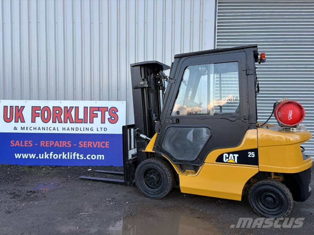 CAT GP25NT Chariots GPL