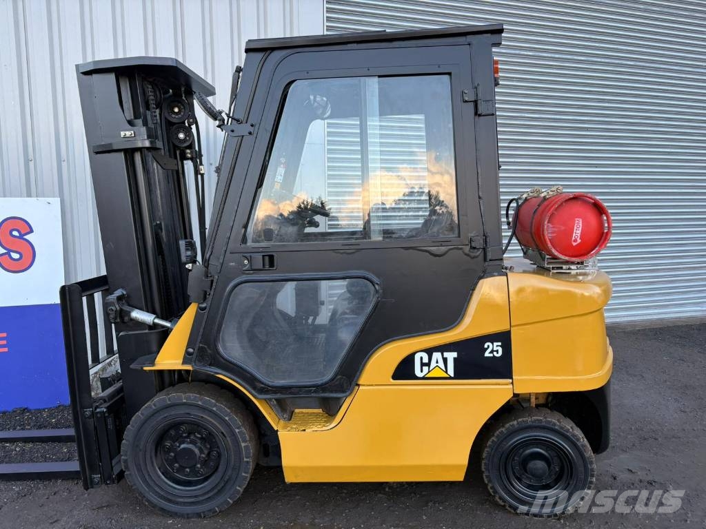 CAT GP25NT Chariots GPL
