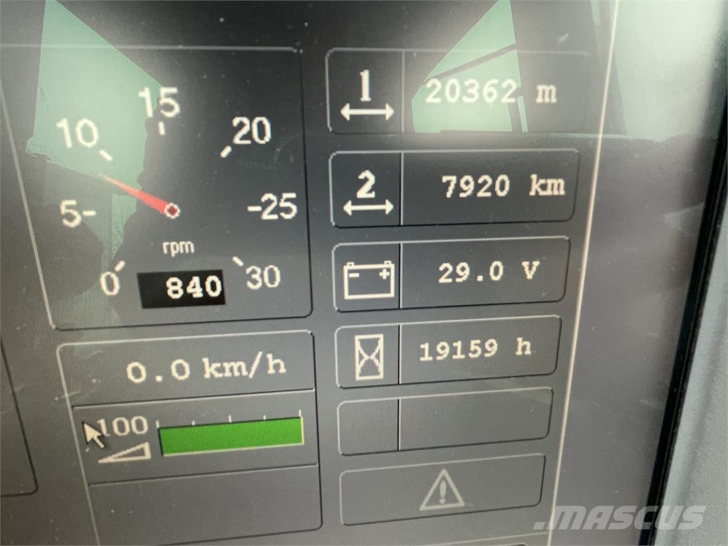 Valmet 840.3 شاحنات