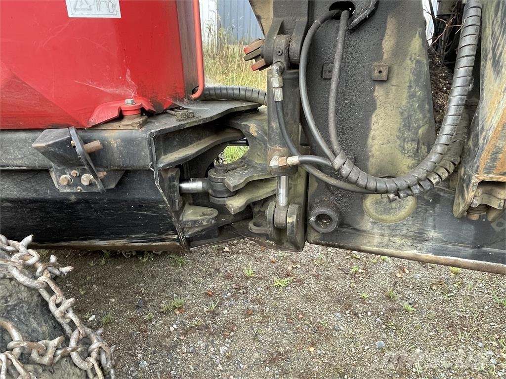 Valmet 840.3 شاحنات