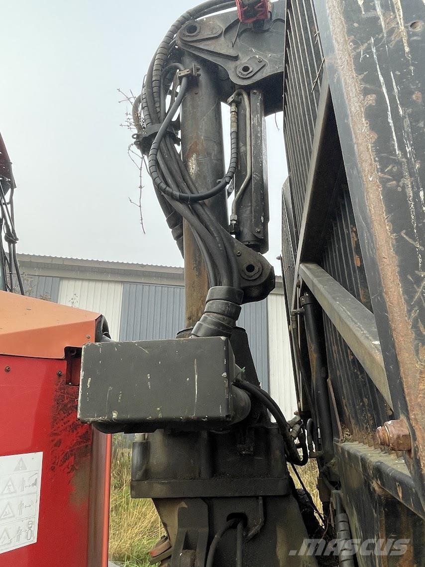 Valmet 840.3 شاحنات