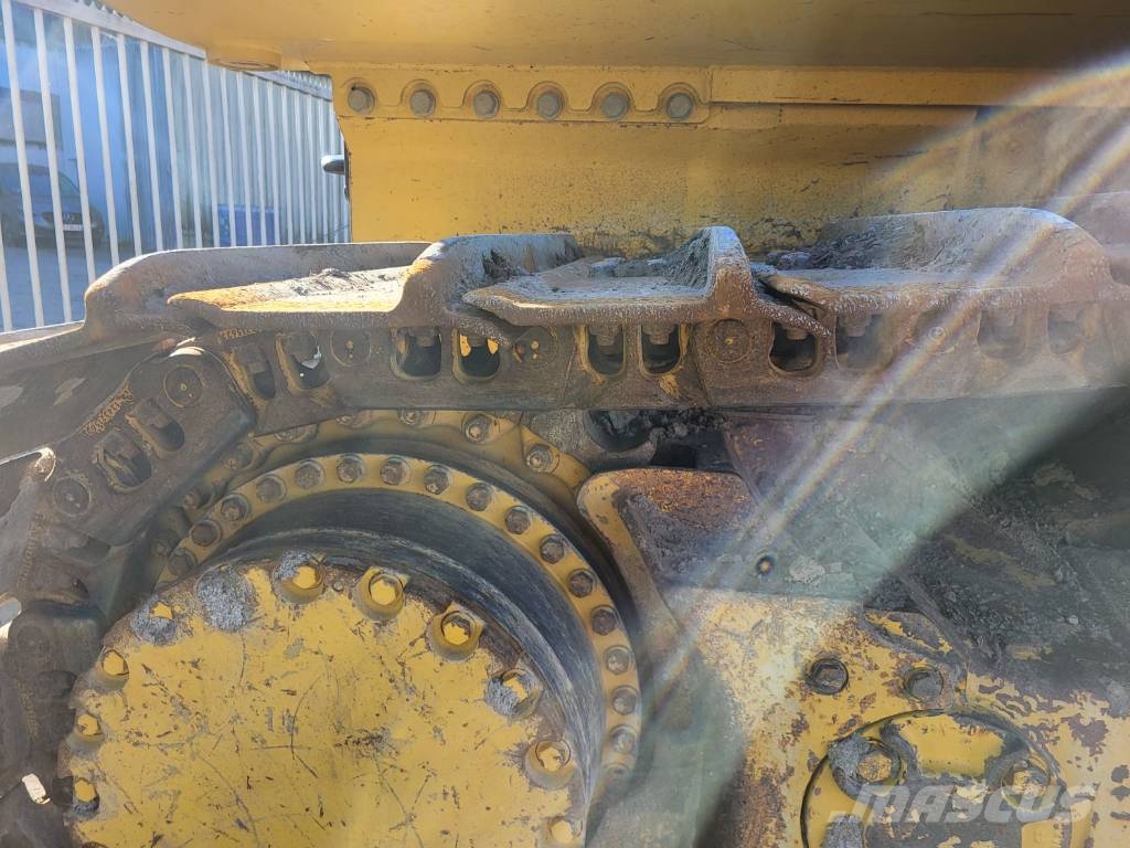 Komatsu D61PXi-24 Bouteurs sur chenilles