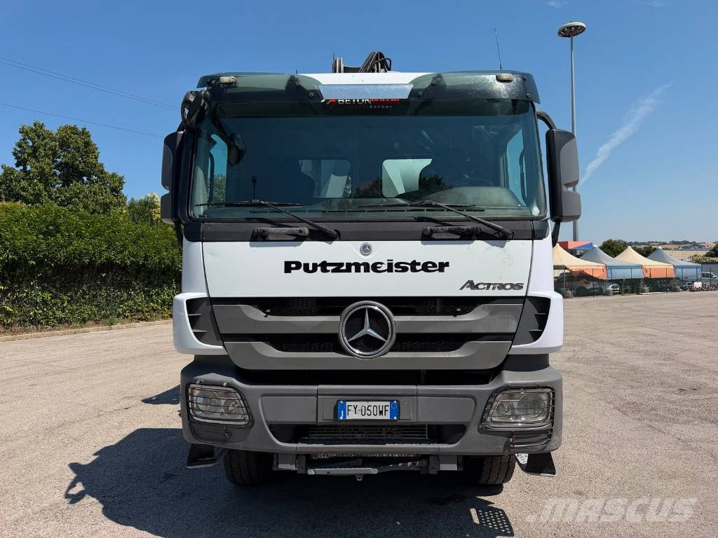 Mercedes-Benz Actros 4144 B Concrete distribution booms