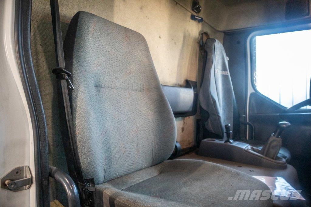 Renault 180 DCI+5500L/3COMP LAMES 運油車