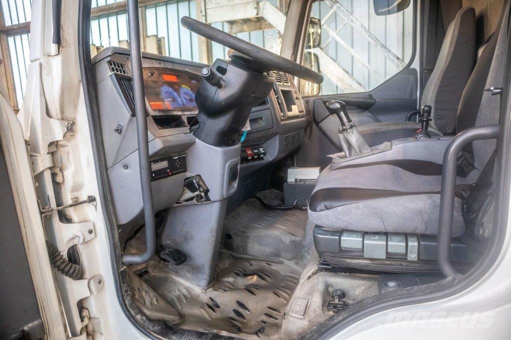 Renault 180 DCI+5500L/3COMP LAMES 運油車