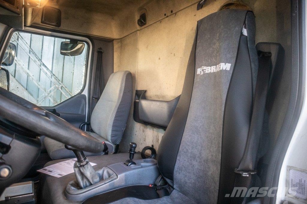 Renault 180 DCI+5500L/3COMP LAMES 運油車