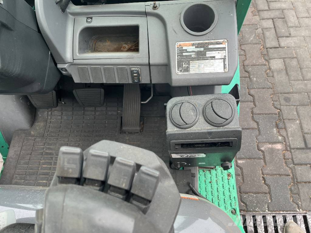 Mitsubishi FD20NT V-4209 IO Dizelski viličari