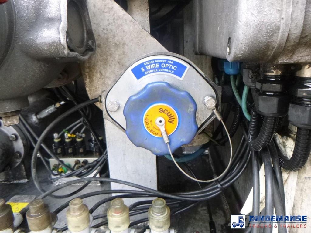 LAG Fuel tank alu 50.3 m3 / 5 comp Tankopleggers