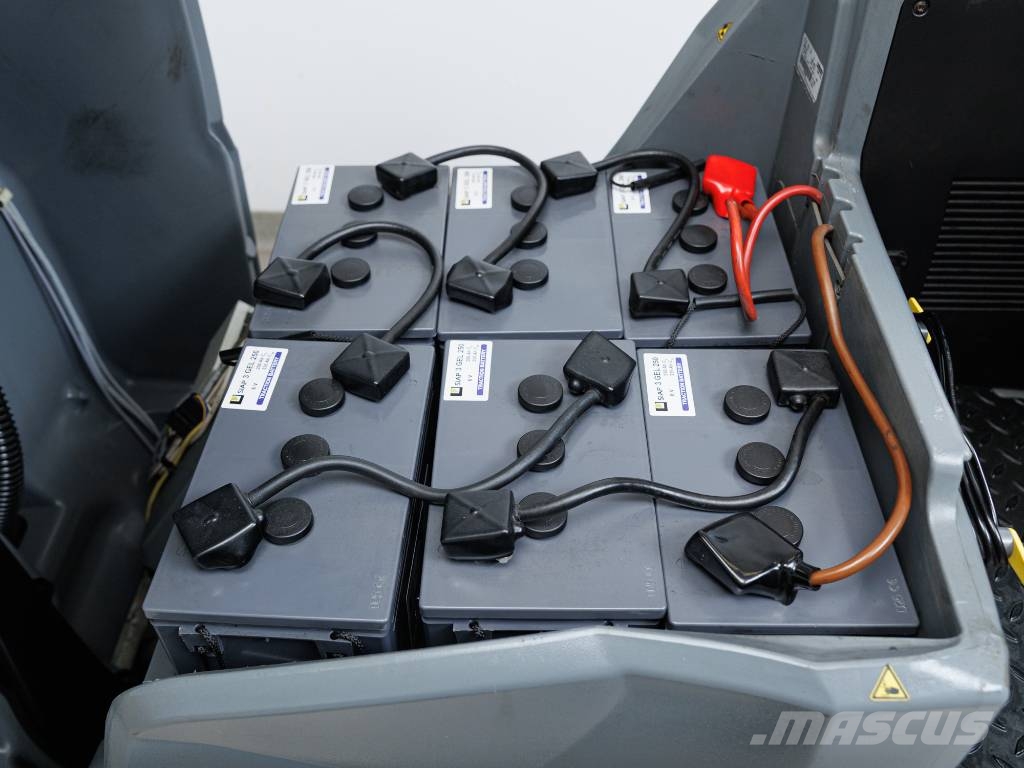 Kärcher B 150 R Bp D90 - NEW BATTERIES مجففات الغسيل