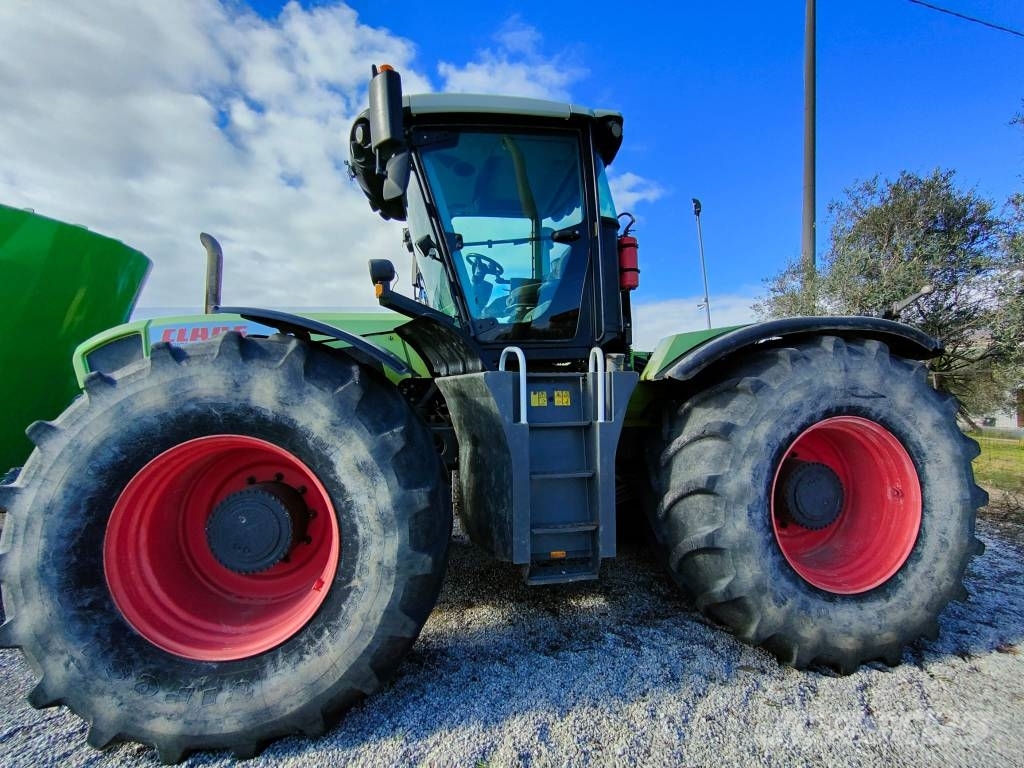 CLAAS Xerion 3300 Trac VC 트랙터