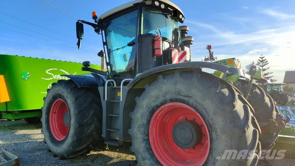 CLAAS Xerion 3300 Trac VC 트랙터