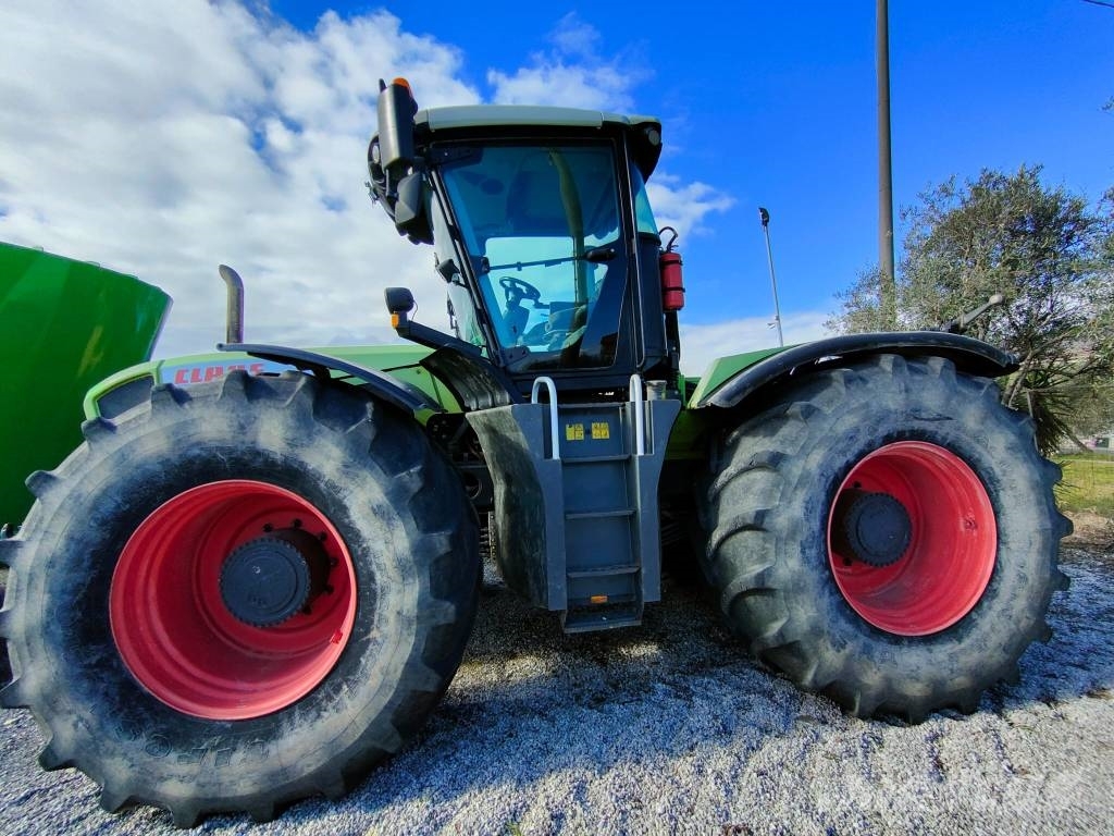 CLAAS Xerion 3300 Trac VC 트랙터