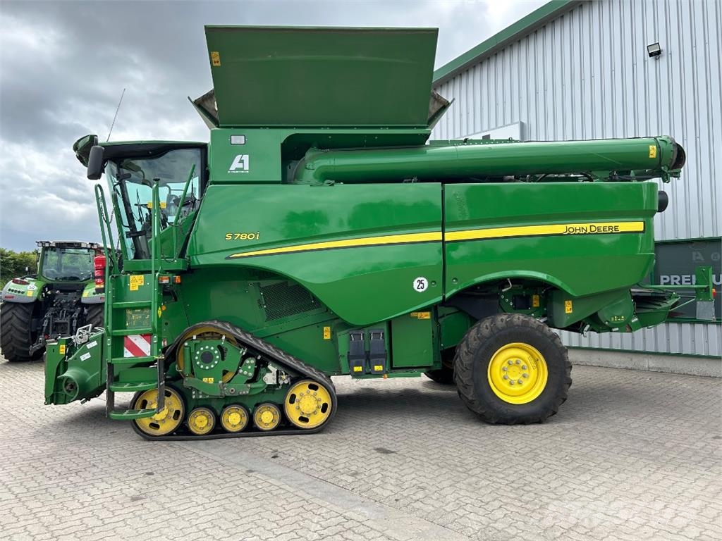 John Deere S780 Biçerdöverler
