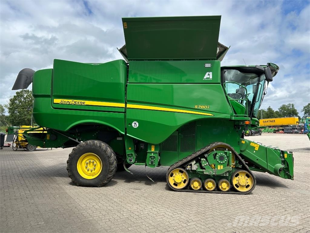 John Deere S780 Biçerdöverler
