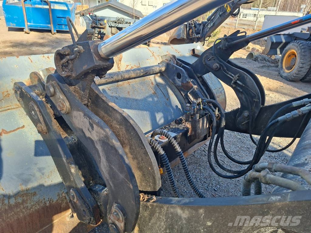 JCB 411 Cargadoras sobre ruedas