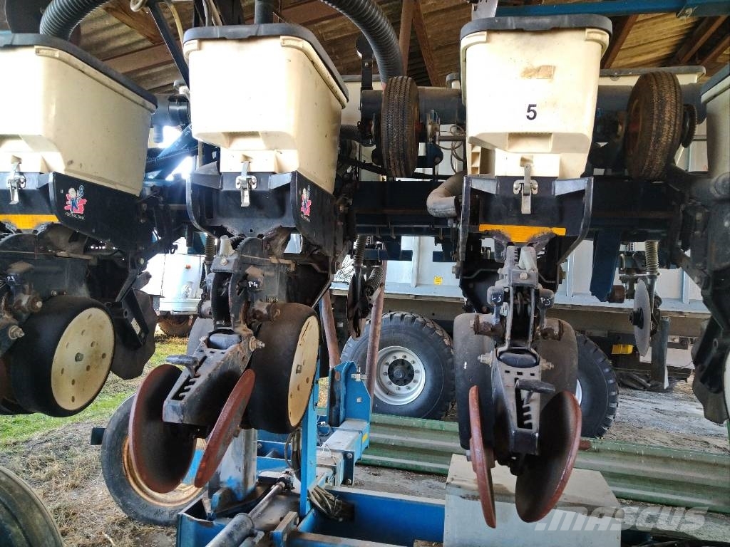 Kinze 3500 Twin Line 6 rows Enkornssåmaskiner