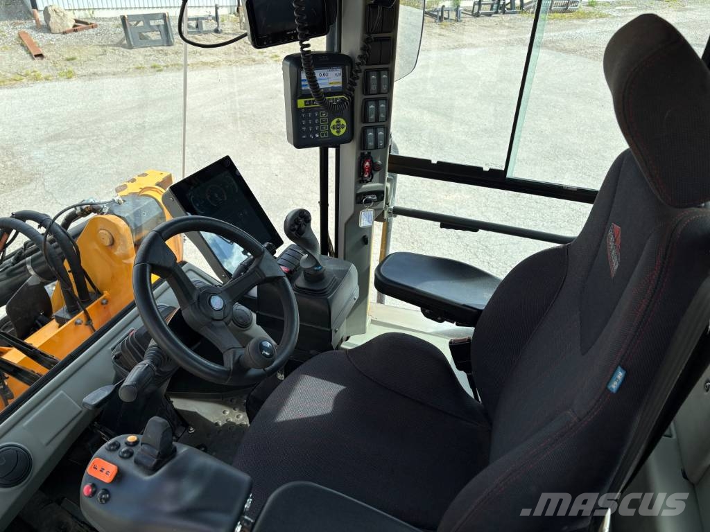 Ljungby L15 lastmaskin, steg 5, nya vinterdäck Gumikerekes homlokrakodók