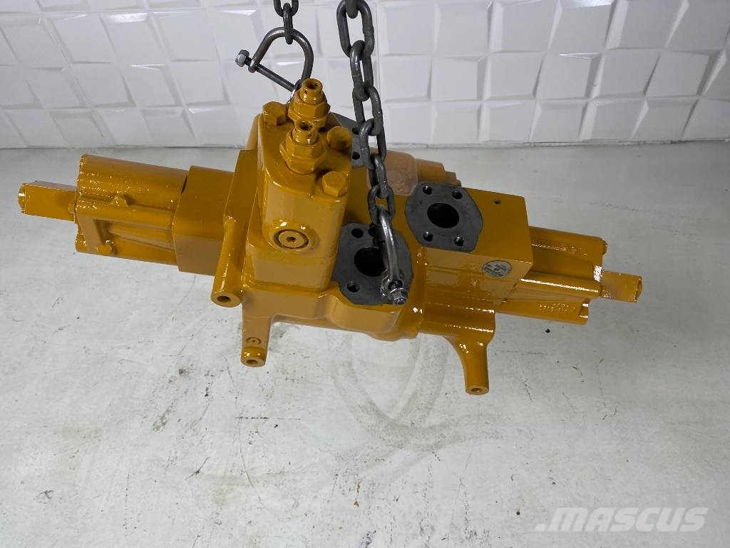 CAT 771D Control Gp Valve Hidráulicos