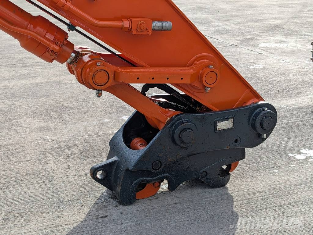 Hitachi ZX 210 LC-7 Excavadoras de cadenas