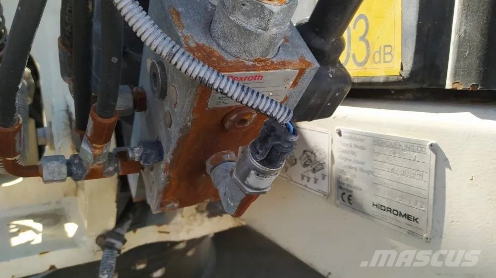 Hidromek HMK 220LC Bageri guseničari