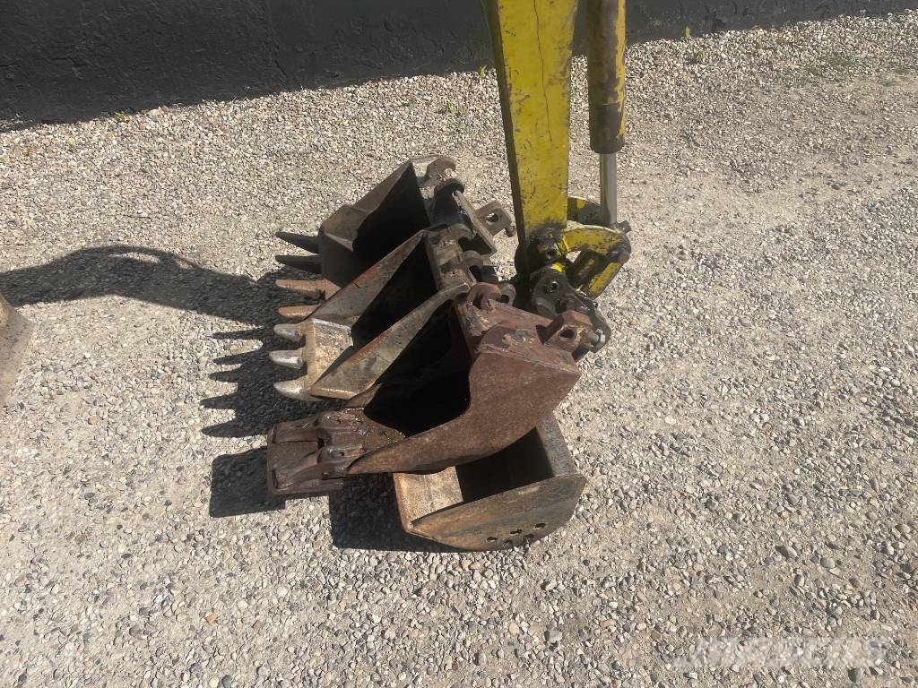 Pel-Job EB12 only for export Miniexcavadoras