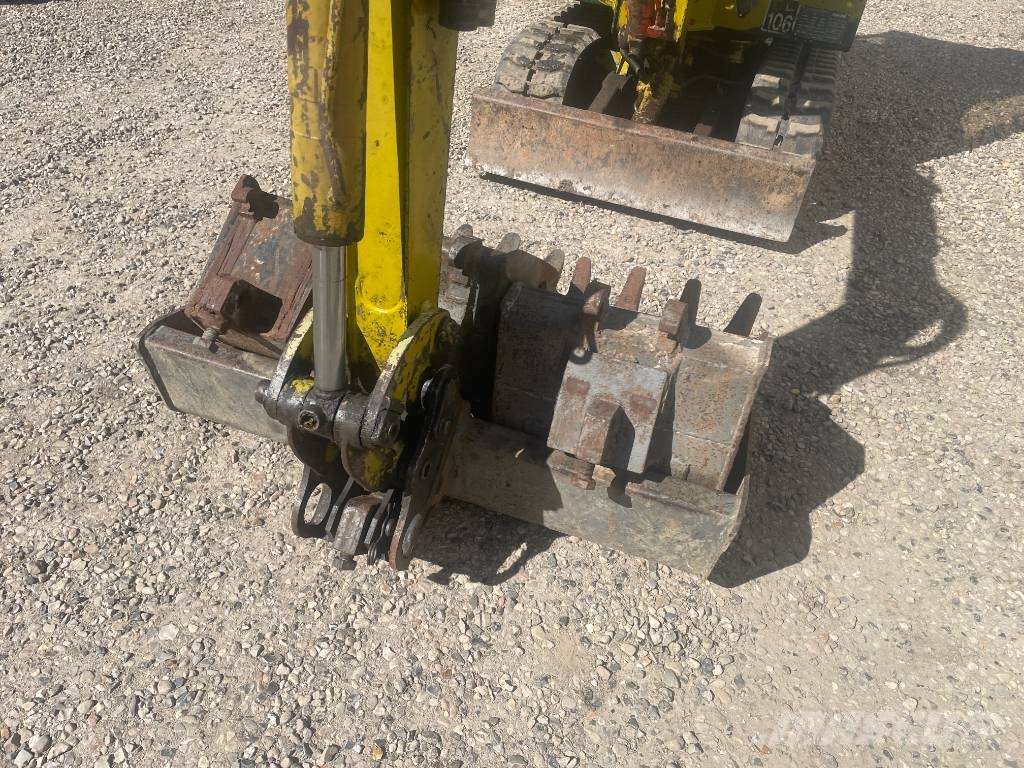 Pel-Job EB12 only for export Miniexcavadoras