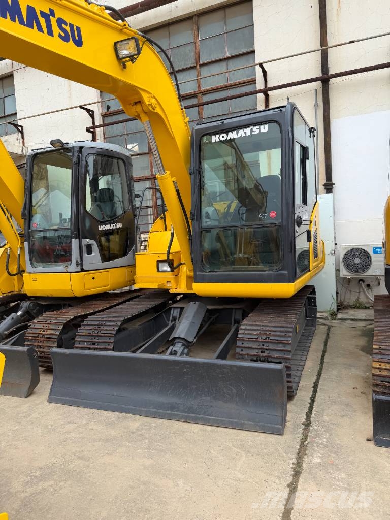 Komatsu PC 70  3000  units excavators in stock Midi bageri 7t – 12t