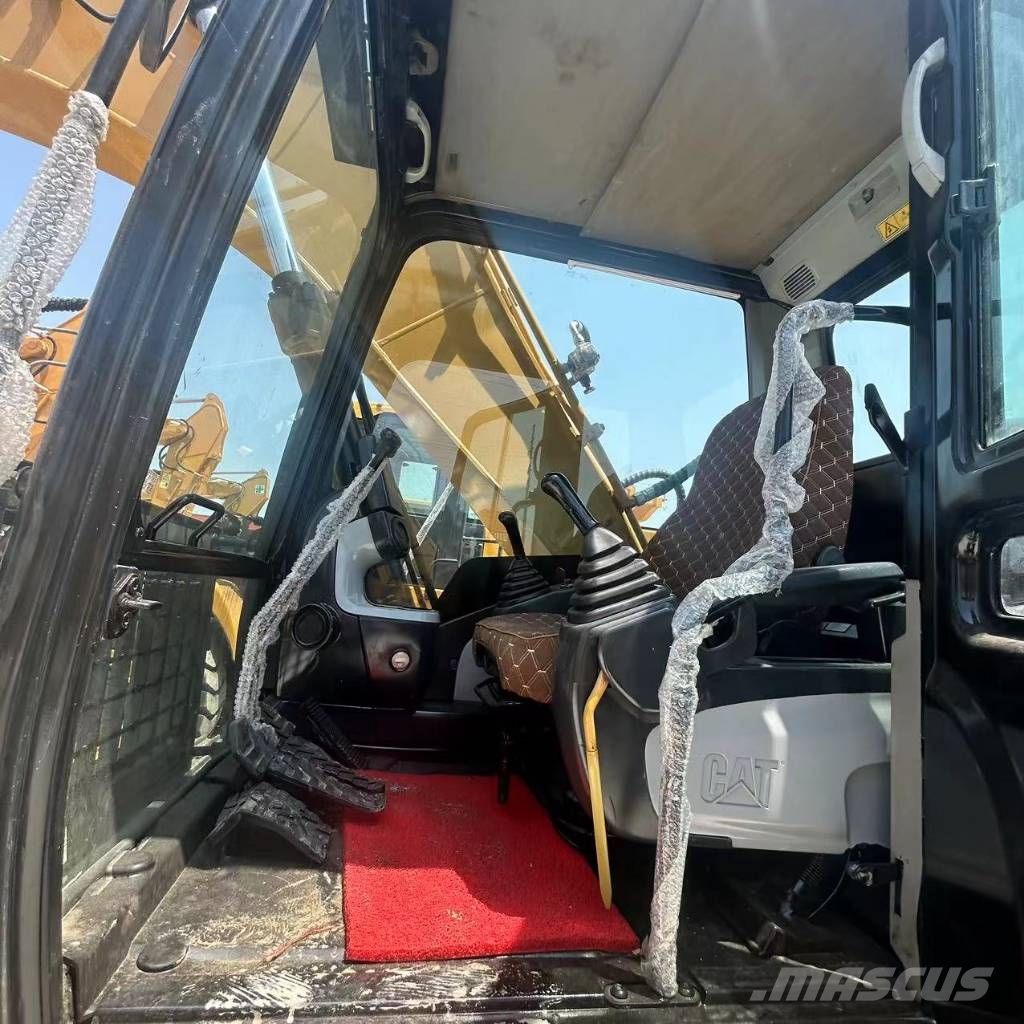 CAT CAT323DL Közepes (midi) kotrók 7 t - 12 t